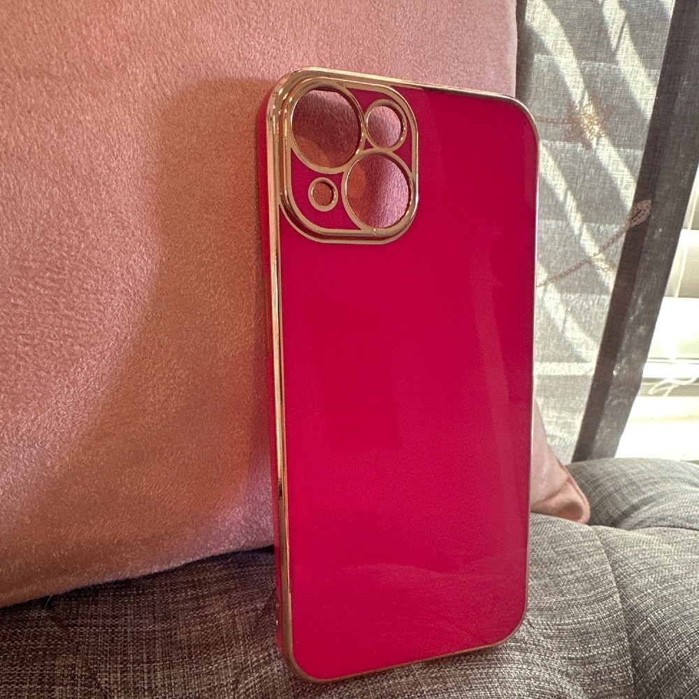 Pink iPhone 14 case